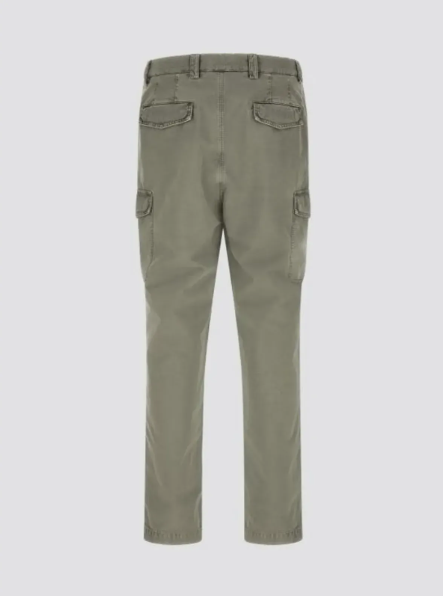 Brunello Cucinelli Pantalone in gabardina di cotone smerigliato con tasche cargo - Militare